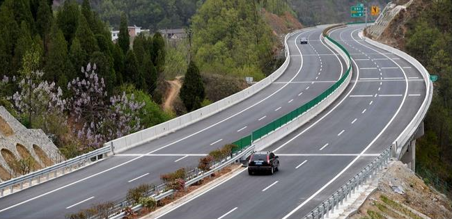 受強降雨影響，河南境內(nèi)25條高速公路31個路段封閉